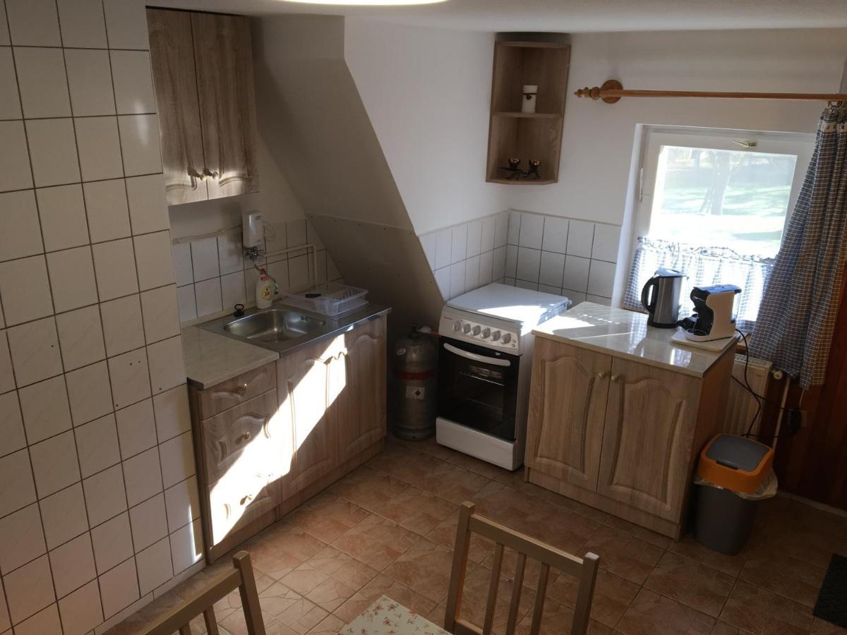 Devenyi Vendeghaz Lägenhet Csesznek Exteriör bild