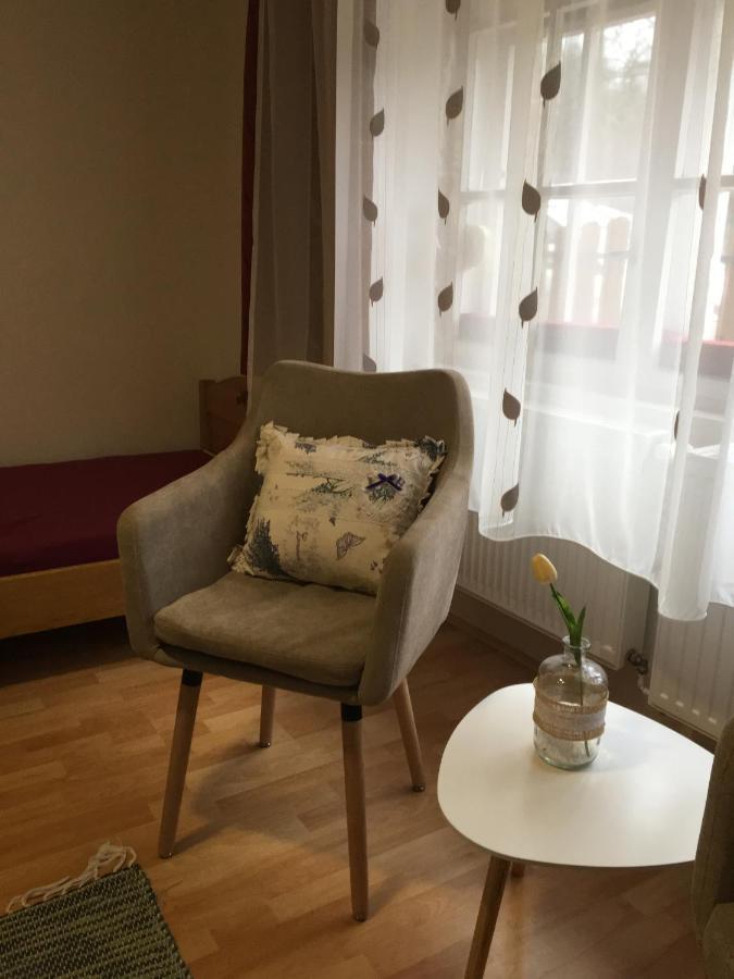Devenyi Vendeghaz Lägenhet Csesznek Exteriör bild